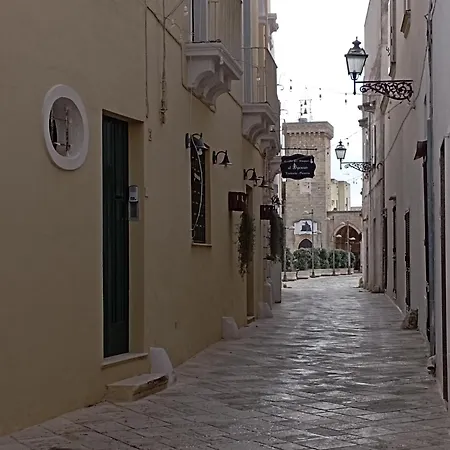 Cavour アパート ウジェント