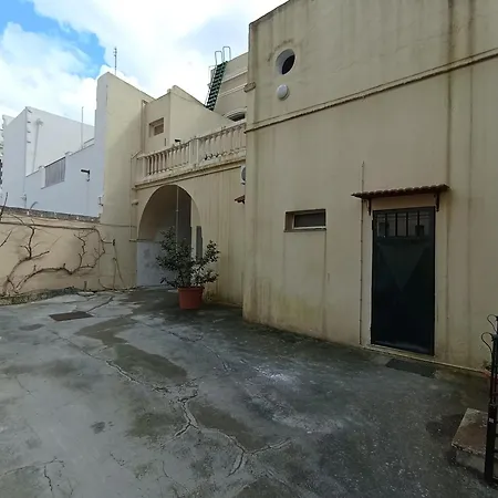 Cavour ウジェント